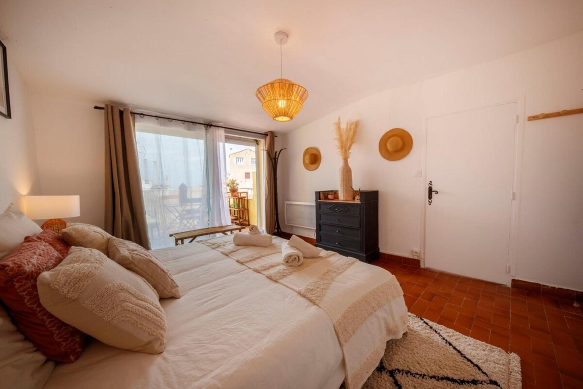 דירות 06M - Old Antibes Beautiful Duplex Terrace With Sea View מראה חיצוני תמונה