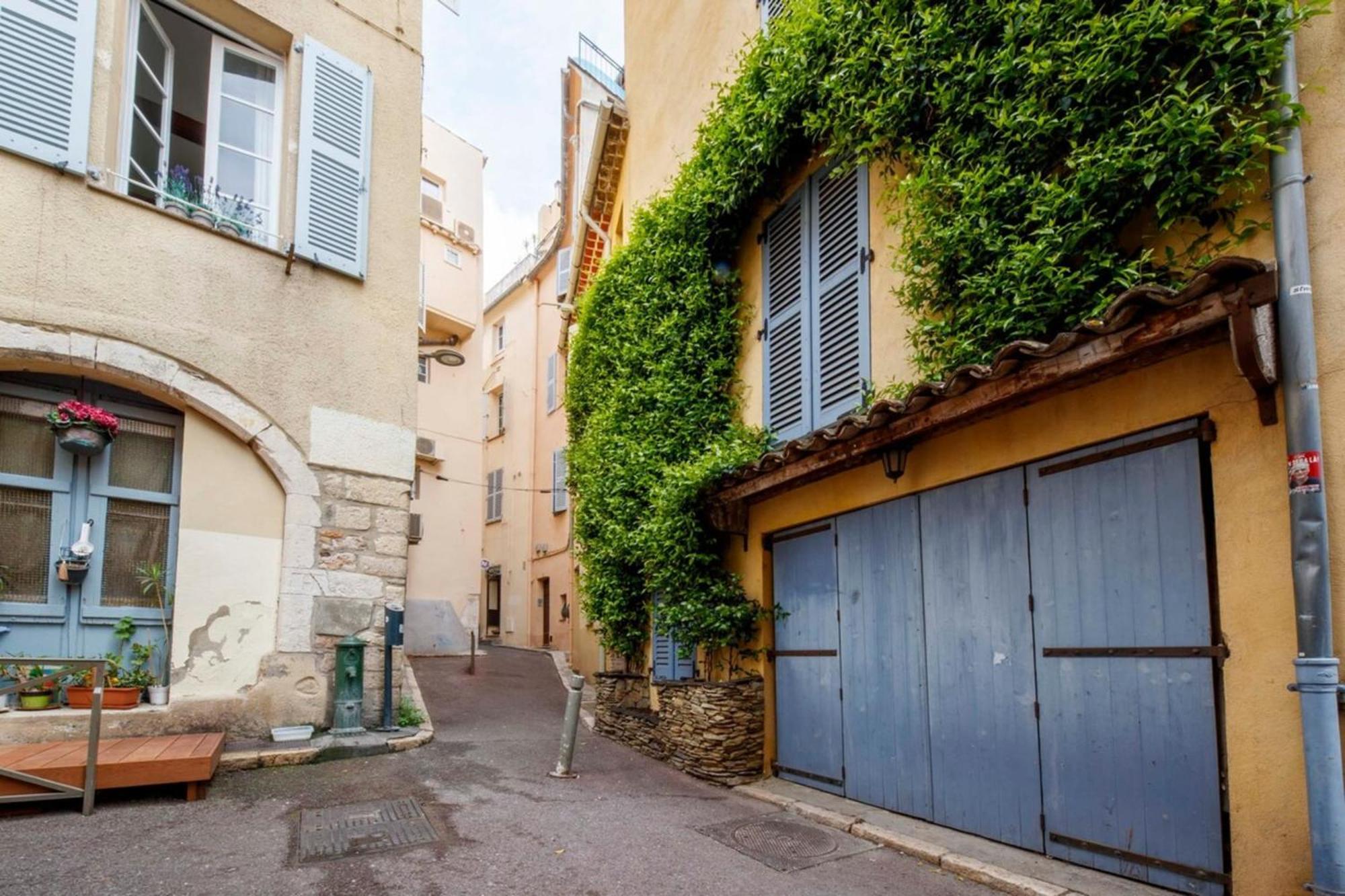 דירות 06M - Old Antibes Beautiful Duplex Terrace With Sea View מראה חיצוני תמונה