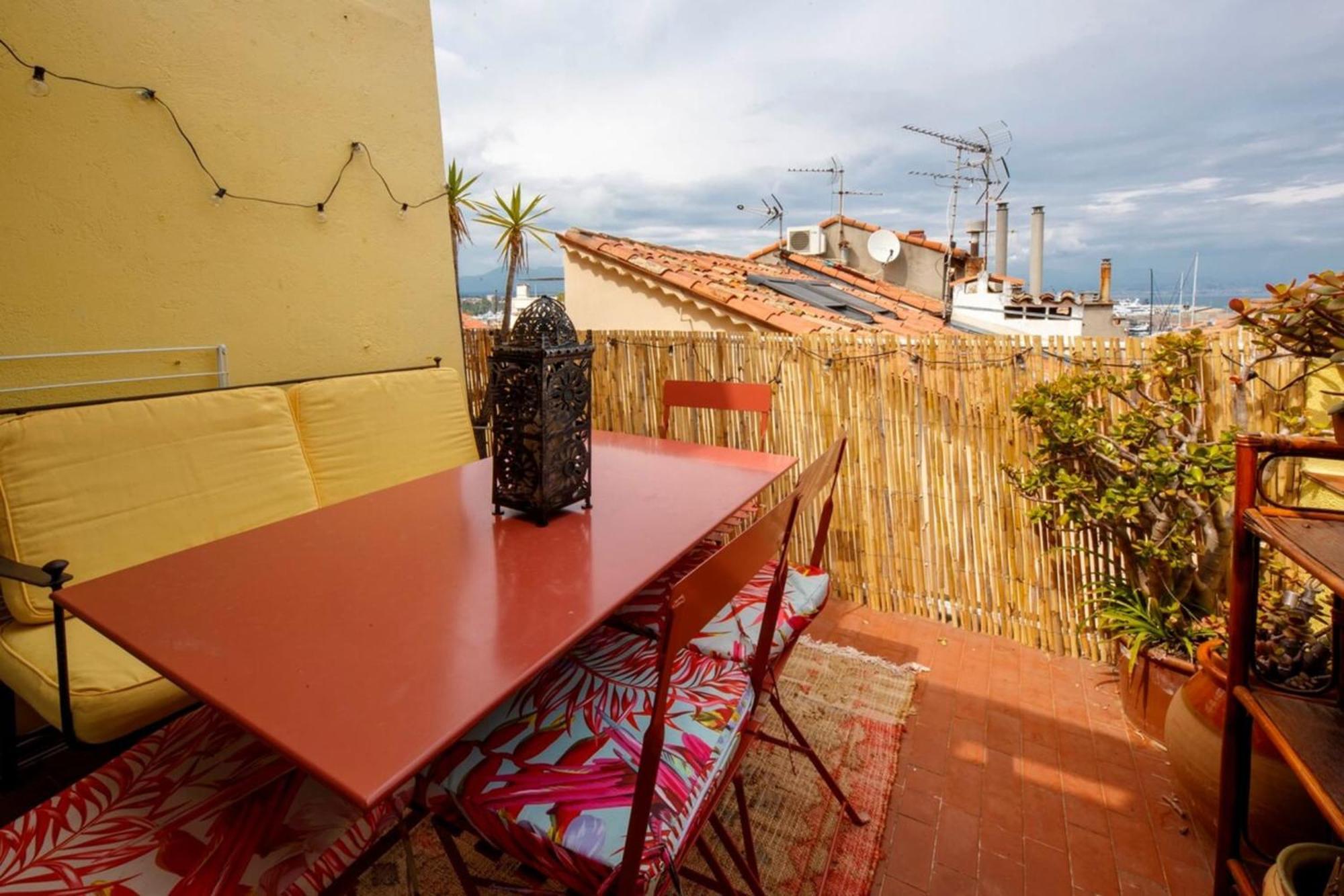 דירות 06M - Old Antibes Beautiful Duplex Terrace With Sea View מראה חיצוני תמונה