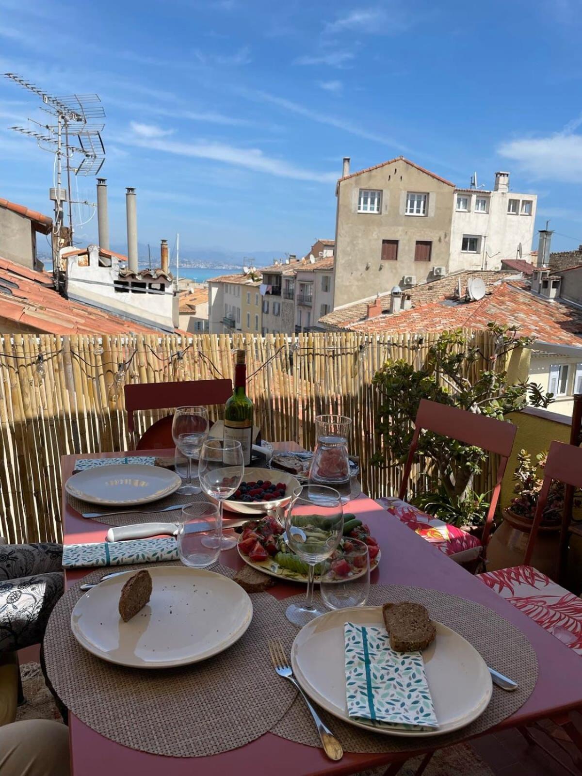 דירות 06M - Old Antibes Beautiful Duplex Terrace With Sea View מראה חיצוני תמונה