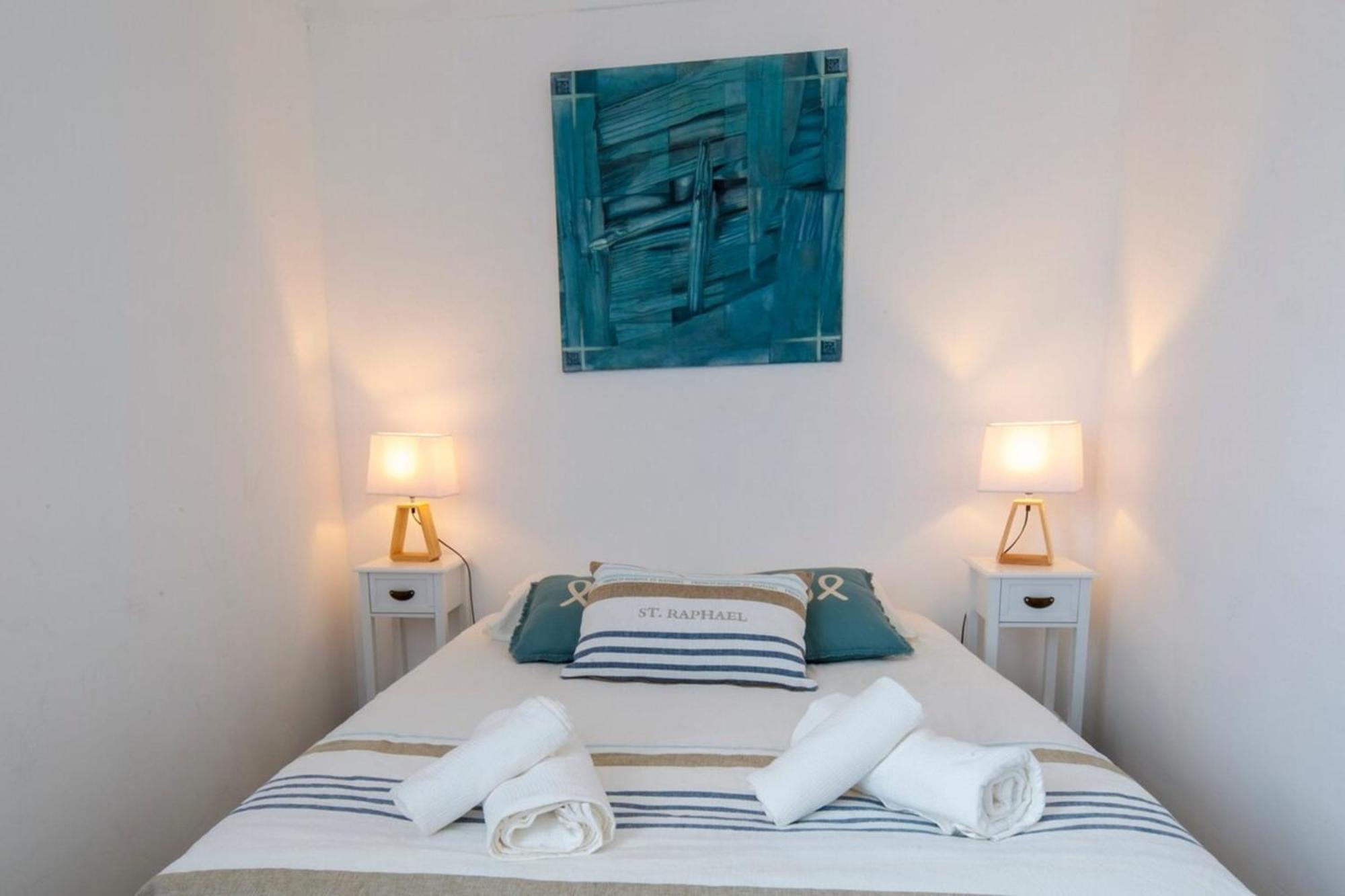 דירות 06M - Old Antibes Beautiful Duplex Terrace With Sea View מראה חיצוני תמונה
