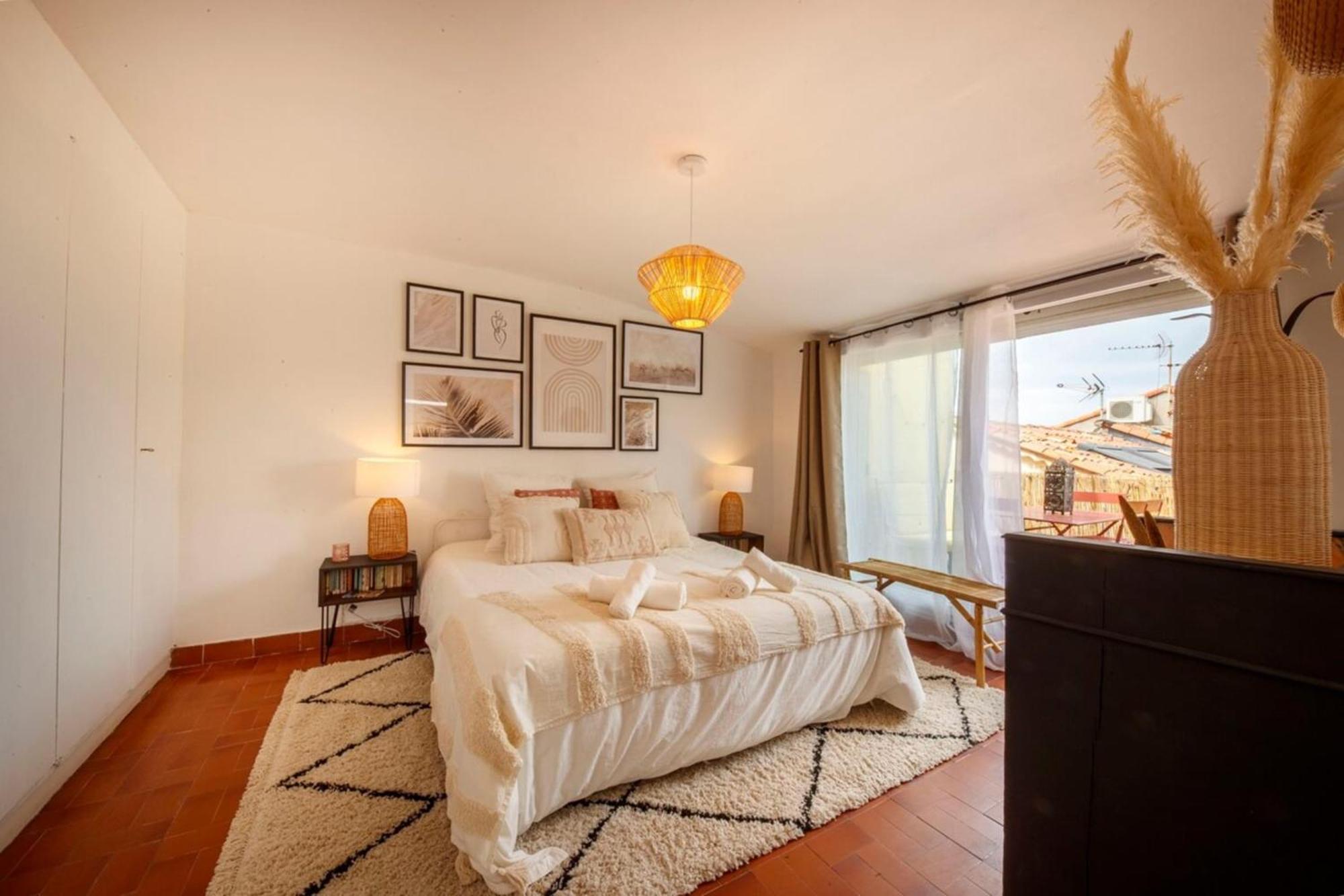 דירות 06M - Old Antibes Beautiful Duplex Terrace With Sea View מראה חיצוני תמונה