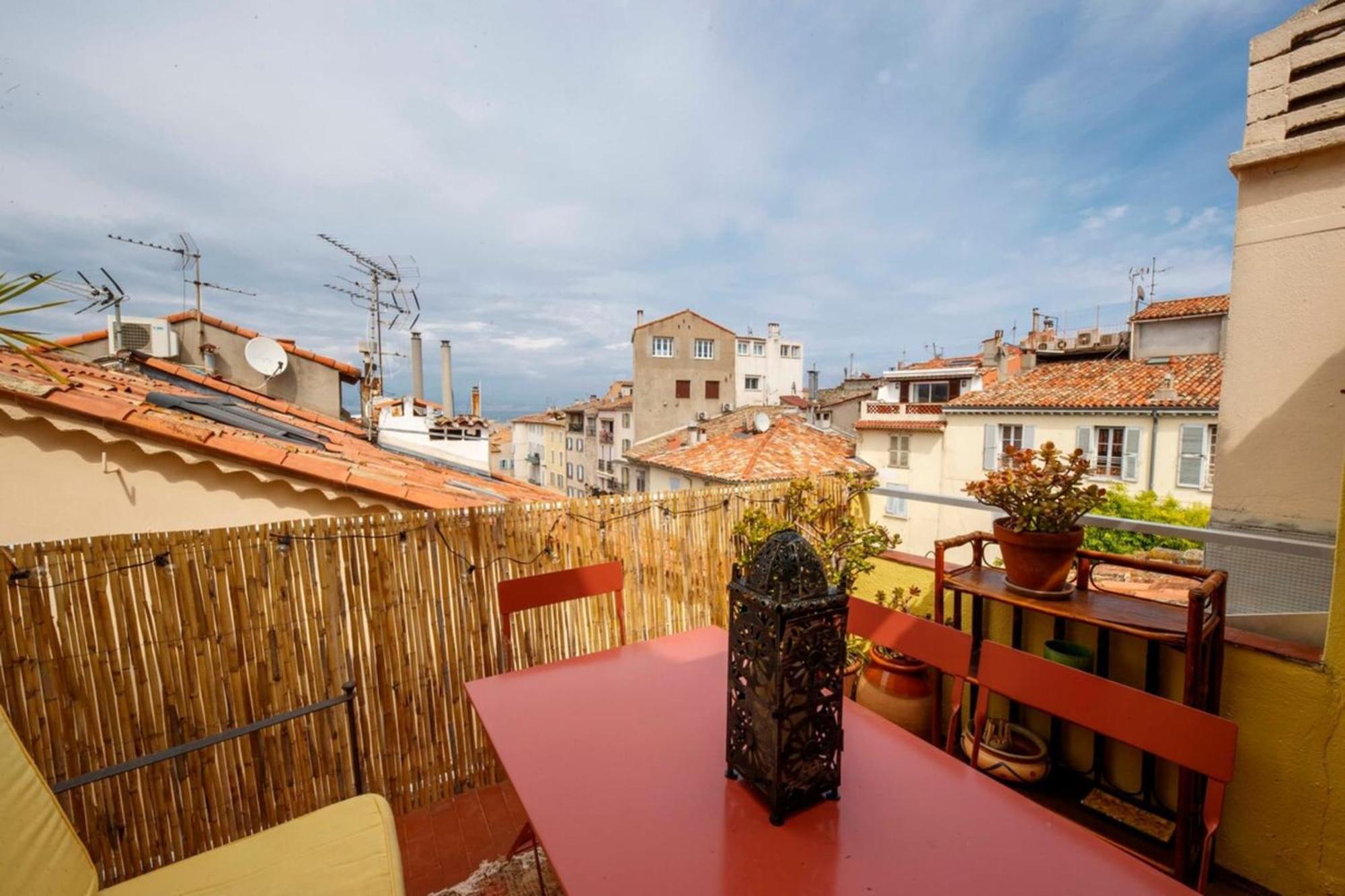 דירות 06M - Old Antibes Beautiful Duplex Terrace With Sea View מראה חיצוני תמונה