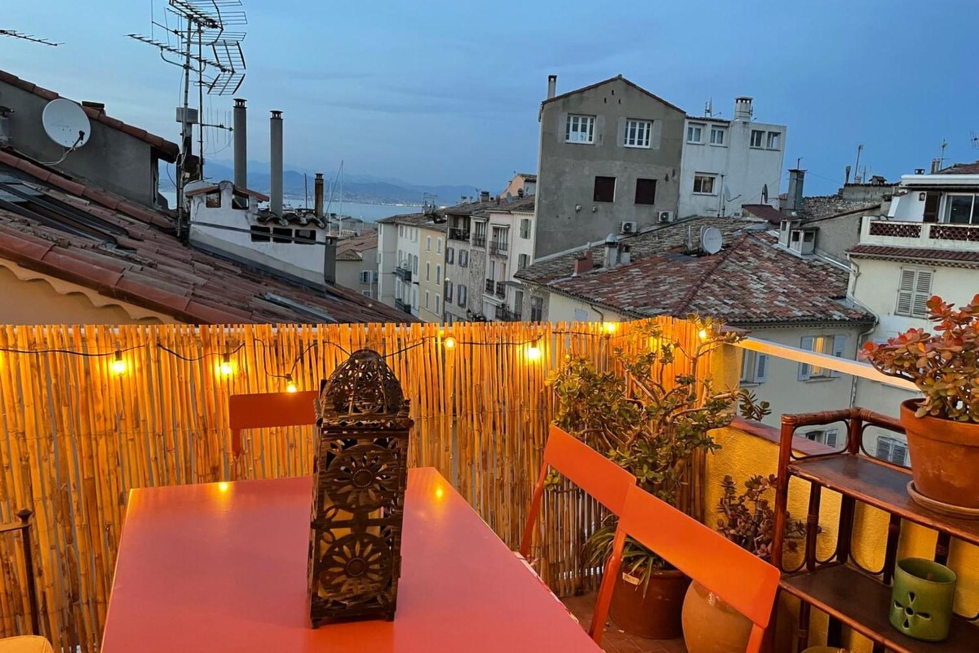 דירות 06M - Old Antibes Beautiful Duplex Terrace With Sea View מראה חיצוני תמונה